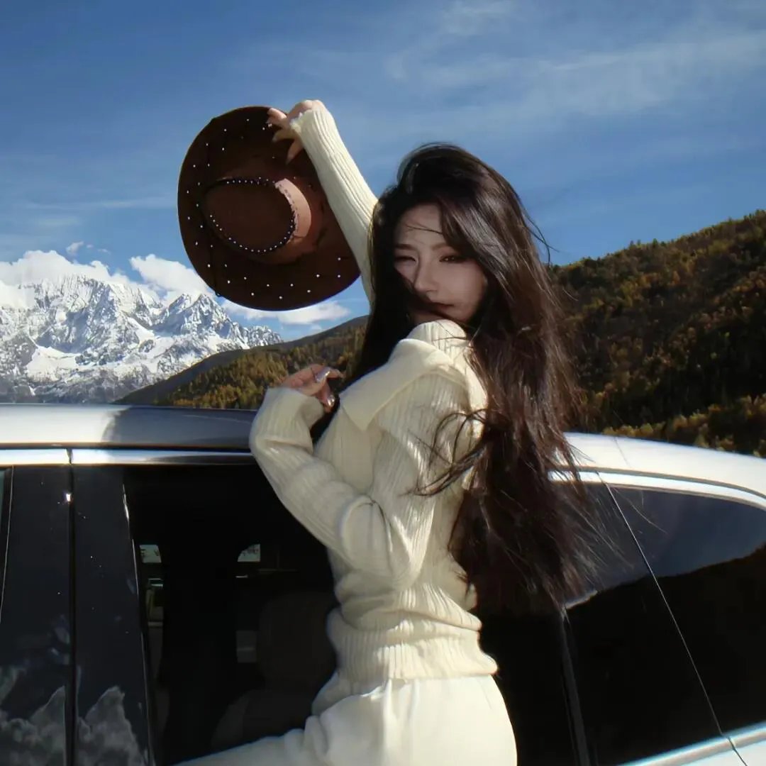 报告周先生夫人带娃回来了